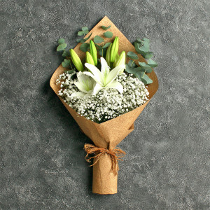 Hougang Christmas custom floral arrangements, cheap discounts