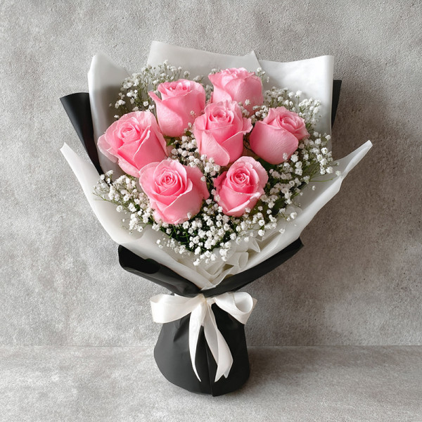 Blush of a Fairytale – A Pink Rose Sonata Framed in Classic Elegance